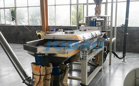 寧夏某客戶旋振篩和直線篩分機(jī)客戶現(xiàn)場實(shí)拍